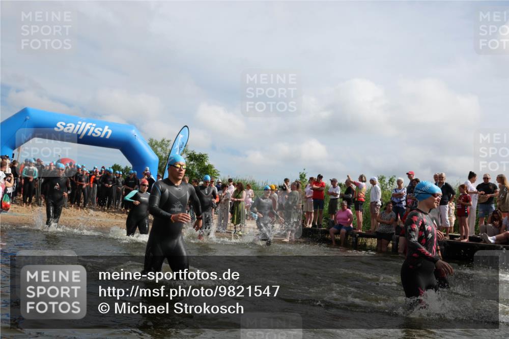 21.06.2026 - Viking Triathlon Michael Strokosch http://msf.ph/oto/9821547 21.06.2026 10:07:50 Schwimmen 36, 81, 97, 124, 217, 295, 298, 363, 374, 388, 413, 448, 494, 622, 630 meine-sportfotos.de