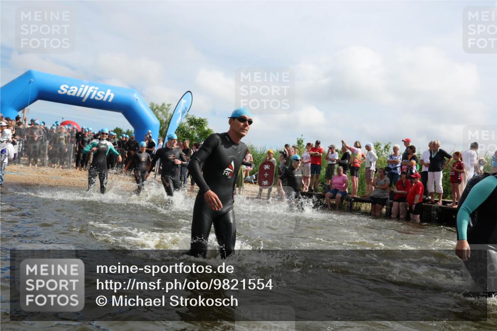 21.06.2026 - Viking Triathlon Michael Strokosch http://msf.ph/oto/9821554 21.06.2026 10:07:55 Schwimmen 57, 97, 124, 178, 217, 257, 295, 298, 388, 413, 494, 534, 622, 630, 635 meine-sportfotos.de
