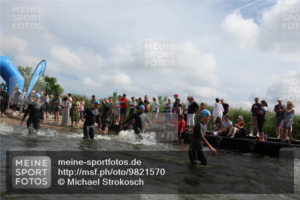 21.06.2026 - Viking Triathlon Michael Strokosch http://msf.ph/oto/9821570 21.06.2026 10:08:01 Schwimmen 57, 71, 178, 182, 217, 257, 295, 298, 388, 424, 427, 494, 534, 607, 635 meine-sportfotos.de