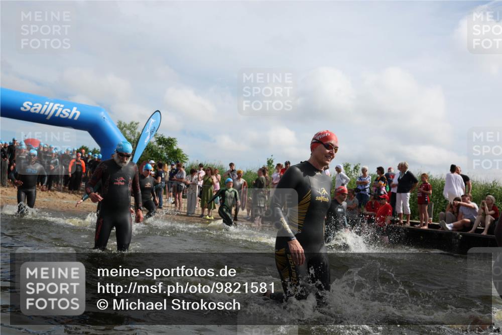 21.06.2026 - Viking Triathlon Michael Strokosch http://msf.ph/oto/9821581 21.06.2026 10:08:06 Schwimmen 57, 59, 71, 172, 178, 182, 257, 382, 424, 427, 433, 534, 607, 635, 642 meine-sportfotos.de