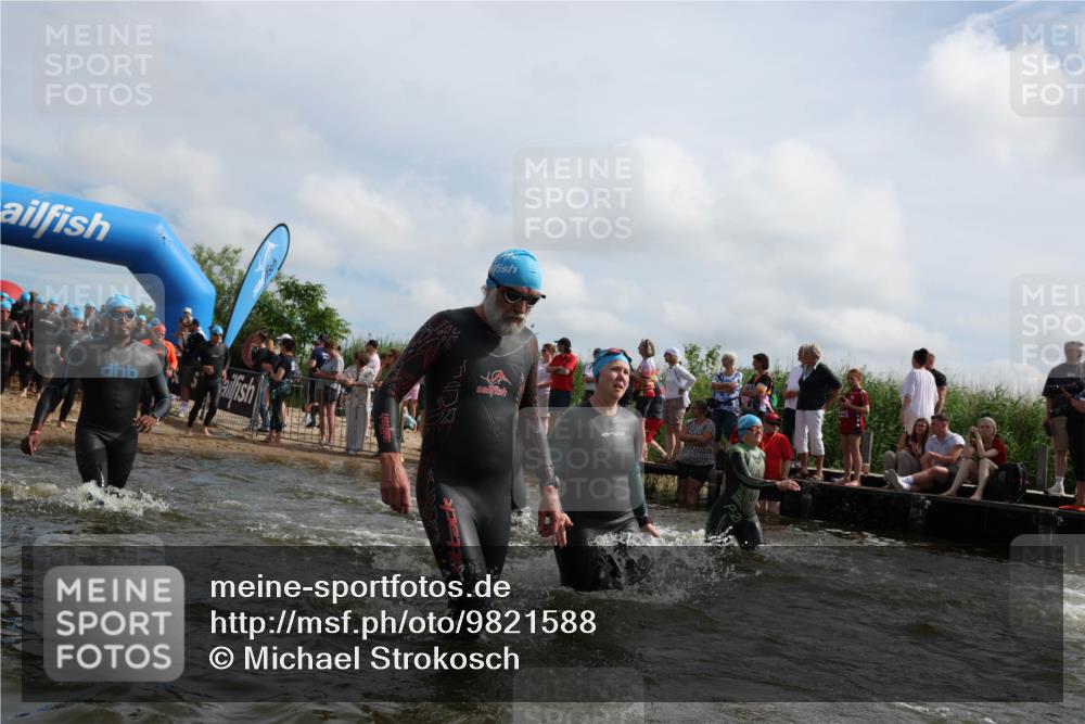 21.06.2026 - Viking Triathlon Michael Strokosch http://msf.ph/oto/9821588 21.06.2026 10:08:08 Schwimmen 57, 59, 71, 172, 178, 182, 382, 424, 427, 433, 534, 607, 635, 642 meine-sportfotos.de