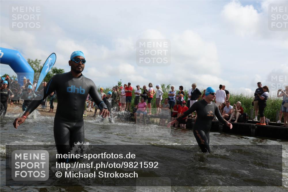 21.06.2026 - Viking Triathlon Michael Strokosch http://msf.ph/oto/9821592 21.06.2026 10:08:11 Schwimmen 59, 71, 101, 172, 182, 283, 335, 382, 421, 424, 427, 433, 434, 607, 642 meine-sportfotos.de