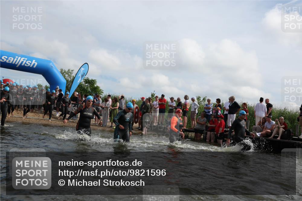 21.06.2026 - Viking Triathlon Michael Strokosch http://msf.ph/oto/9821596 21.06.2026 10:08:13 Schwimmen 59, 71, 101, 172, 182, 223, 250, 283, 335, 382, 416, 421, 424, 427, 433, 434, 463, 564, 607, 642 meine-sportfotos.de