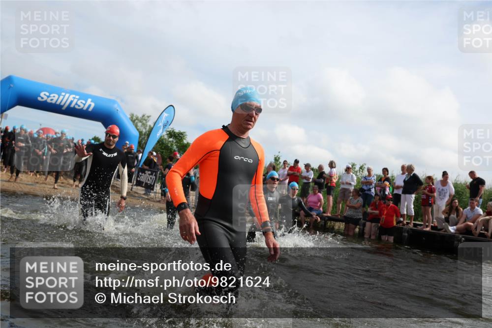 21.06.2026 - Viking Triathlon Michael Strokosch http://msf.ph/oto/9821624 21.06.2026 10:08:33 Schwimmen 48, 133, 168, 192, 207, 222, 254, 317, 322, 354, 375, 376, 571, 613, 629 meine-sportfotos.de