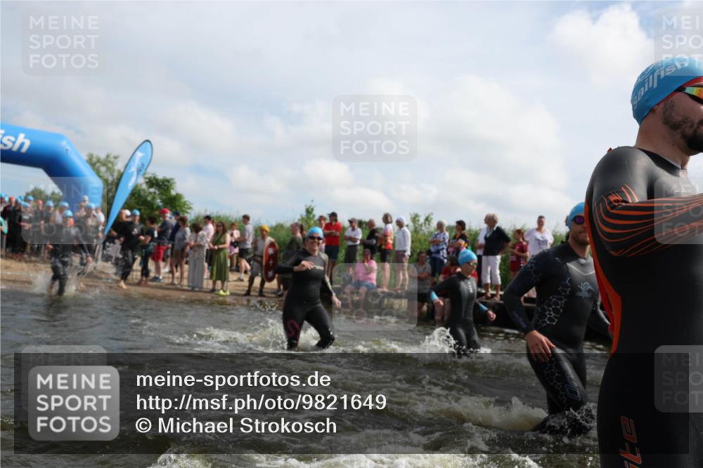 21.06.2026 - Viking Triathlon Michael Strokosch http://msf.ph/oto/9821649 21.06.2026 10:08:44 Schwimmen 75, 92, 105, 196, 203, 207, 224, 254, 272, 322, 324, 365, 389, 409, 476, 549, 629, 661 meine-sportfotos.de