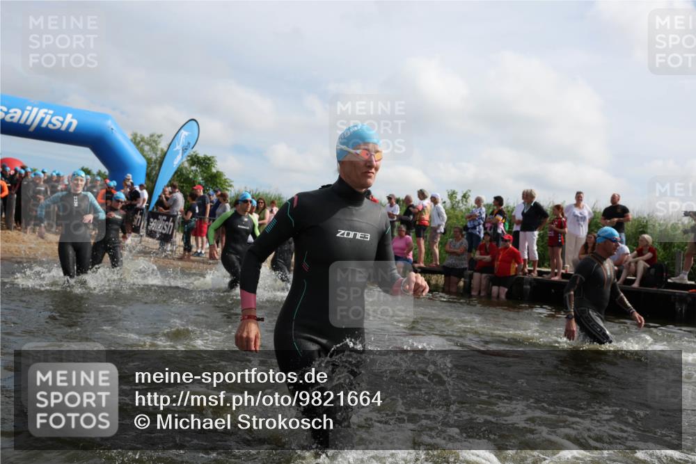 21.06.2026 - Viking Triathlon Michael Strokosch http://msf.ph/oto/9821664 21.06.2026 10:08:50 Schwimmen 40, 105, 139, 181, 196, 224, 237, 272, 344, 365, 389, 409, 476, 566, 661 meine-sportfotos.de