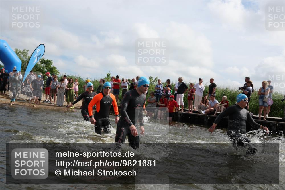 21.06.2026 - Viking Triathlon Michael Strokosch http://msf.ph/oto/9821681 21.06.2026 10:08:58 Schwimmen 40, 106, 139, 181, 196, 224, 237, 252, 272, 344, 362, 389, 509, 566 meine-sportfotos.de