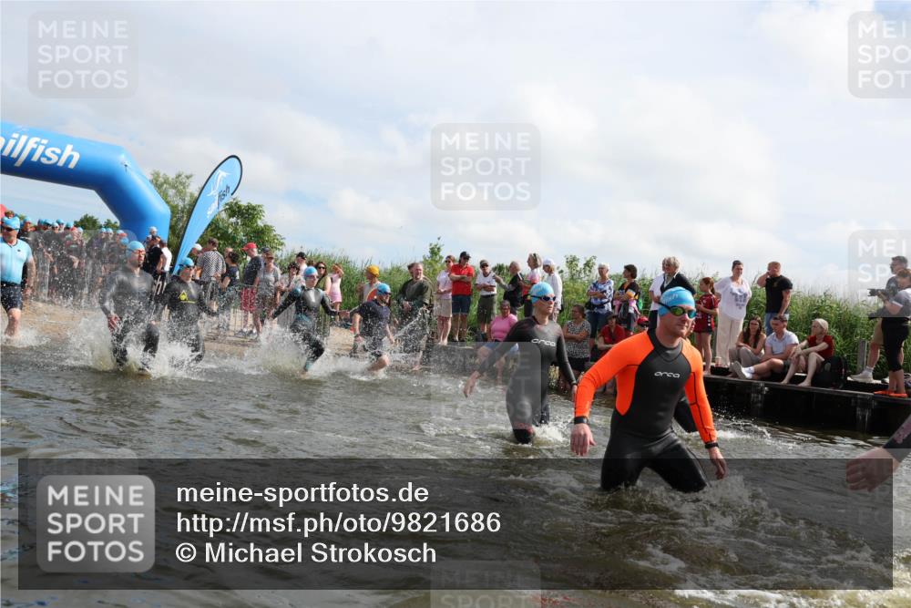 21.06.2026 - Viking Triathlon Michael Strokosch http://msf.ph/oto/9821686 21.06.2026 10:09:00 Schwimmen 40, 70, 77, 106, 139, 181, 237, 252, 344, 362, 509, 542, 631, 652 meine-sportfotos.de