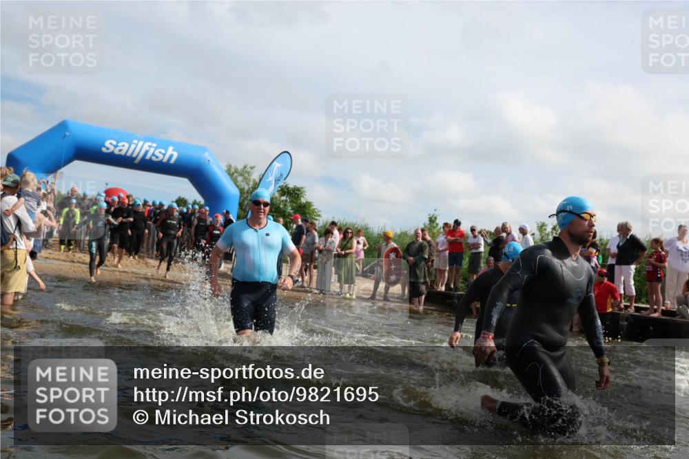 21.06.2026 - Viking Triathlon Michael Strokosch http://msf.ph/oto/9821695 21.06.2026 10:09:03 Schwimmen 40, 70, 77, 106, 139, 181, 237, 252, 344, 362, 509, 542, 631, 652 meine-sportfotos.de