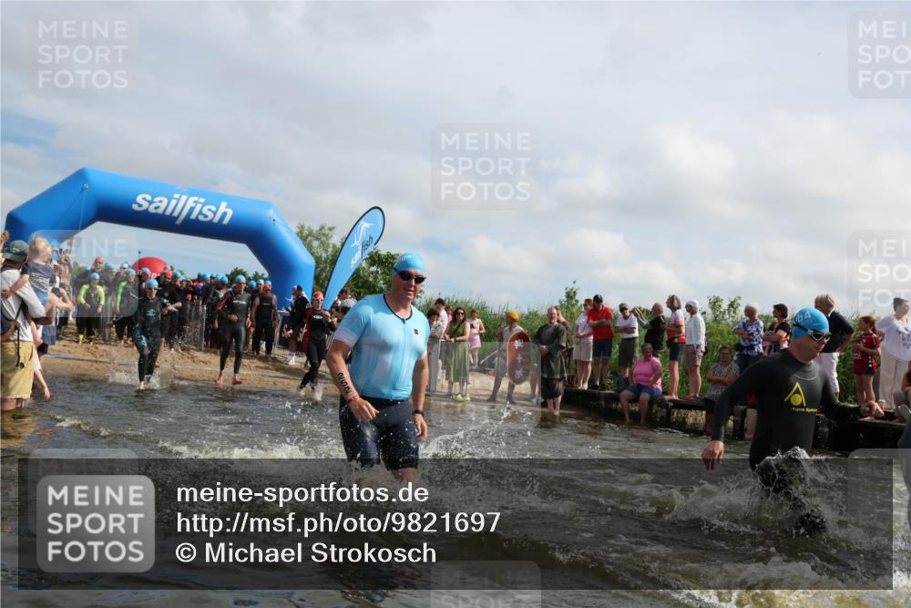 21.06.2026 - Viking Triathlon Michael Strokosch http://msf.ph/oto/9821697 21.06.2026 10:09:03 Schwimmen 40, 70, 77, 106, 139, 181, 237, 252, 344, 362, 509, 542, 631, 652 meine-sportfotos.de