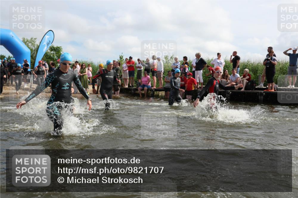 21.06.2026 - Viking Triathlon Michael Strokosch http://msf.ph/oto/9821707 21.06.2026 10:09:08 Schwimmen 70, 77, 106, 155, 252, 347, 362, 431, 502, 509, 542, 631, 639, 652 meine-sportfotos.de