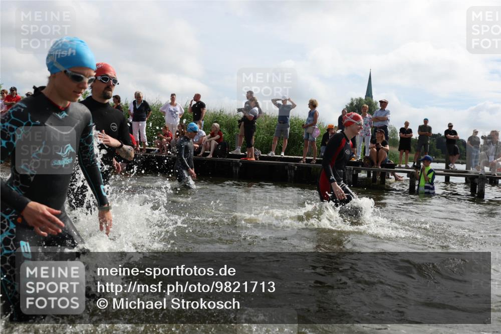 21.06.2026 - Viking Triathlon Michael Strokosch http://msf.ph/oto/9821713 21.06.2026 10:09:10 Schwimmen 70, 77, 127, 155, 347, 385, 431, 502, 504, 529, 542, 631, 639, 652, 670 meine-sportfotos.de