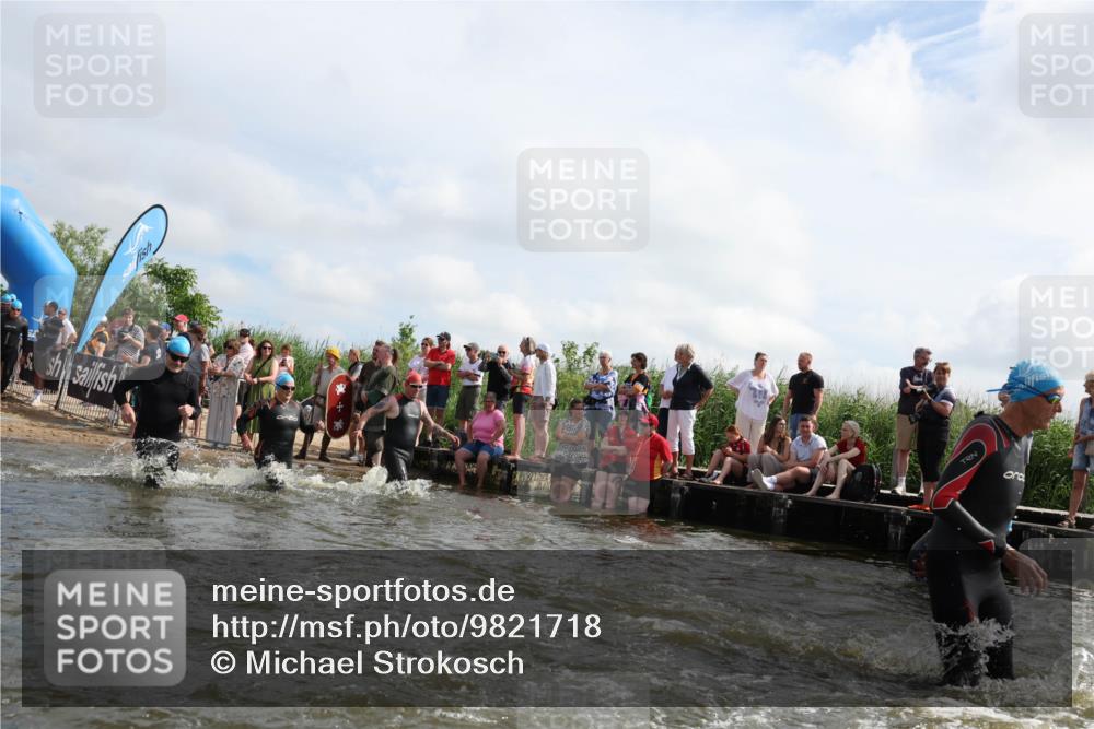 21.06.2026 - Viking Triathlon Michael Strokosch http://msf.ph/oto/9821718 21.06.2026 10:09:11 Schwimmen 70, 77, 127, 155, 347, 385, 431, 502, 504, 529, 542, 631, 639, 652, 670 meine-sportfotos.de
