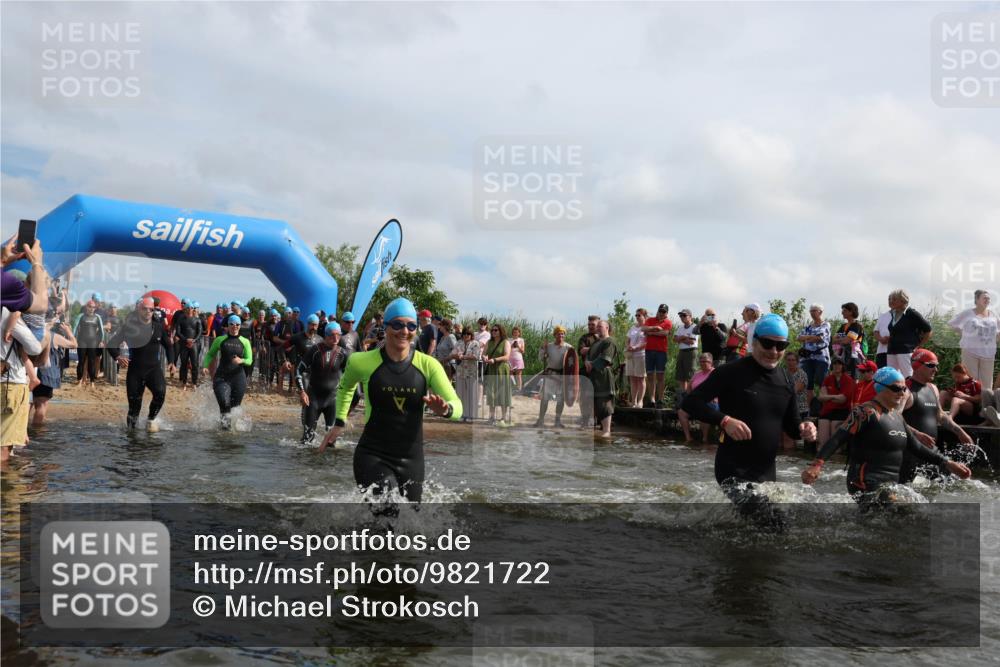 21.06.2026 - Viking Triathlon Michael Strokosch http://msf.ph/oto/9821722 21.06.2026 10:09:14 Schwimmen 127, 141, 155, 347, 385, 431, 502, 504, 529, 532, 538, 561, 631, 639, 646, 670 meine-sportfotos.de