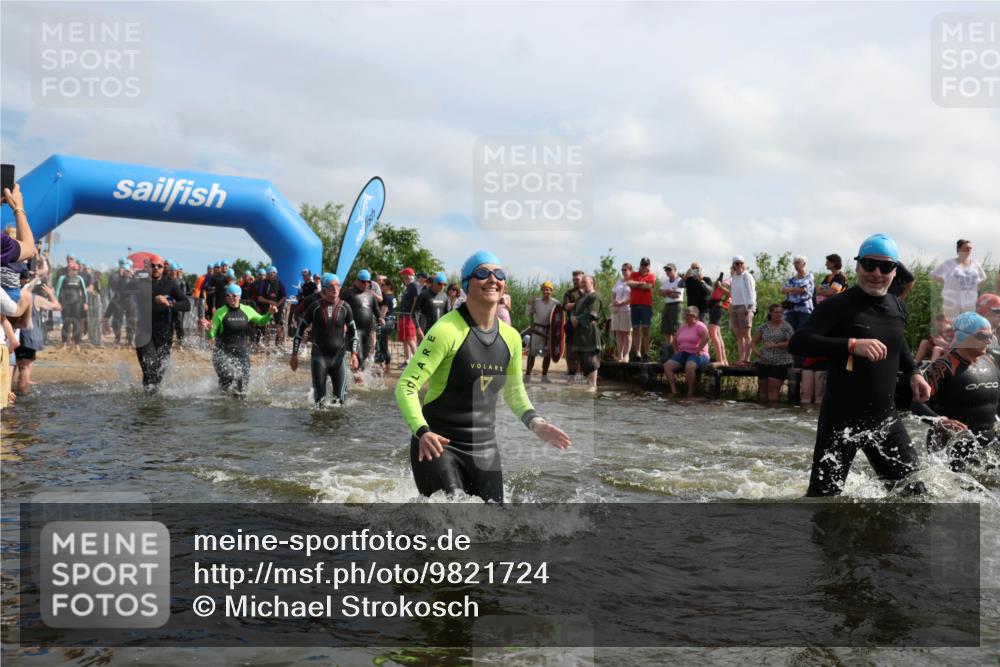 21.06.2026 - Viking Triathlon Michael Strokosch http://msf.ph/oto/9821724 21.06.2026 10:09:15 Schwimmen 127, 141, 155, 347, 385, 431, 502, 504, 529, 532, 538, 561, 639, 646, 670 meine-sportfotos.de