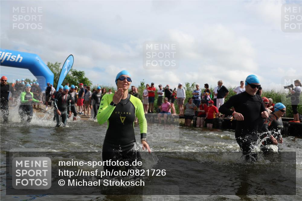 21.06.2026 - Viking Triathlon Michael Strokosch http://msf.ph/oto/9821726 21.06.2026 10:09:15 Schwimmen 127, 141, 155, 347, 385, 431, 502, 504, 529, 532, 538, 561, 639, 646, 670 meine-sportfotos.de