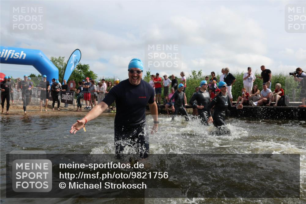 21.06.2026 - Viking Triathlon Michael Strokosch http://msf.ph/oto/9821756 21.06.2026 10:09:28 Schwimmen 52, 61, 141, 174, 305, 309, 357, 417, 439, 512, 532, 538, 557, 561, 646 meine-sportfotos.de