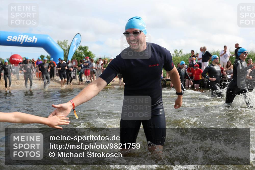 21.06.2026 - Viking Triathlon Michael Strokosch http://msf.ph/oto/9821759 21.06.2026 10:09:29 Schwimmen 52, 61, 174, 305, 309, 357, 417, 439, 491, 512, 557 meine-sportfotos.de
