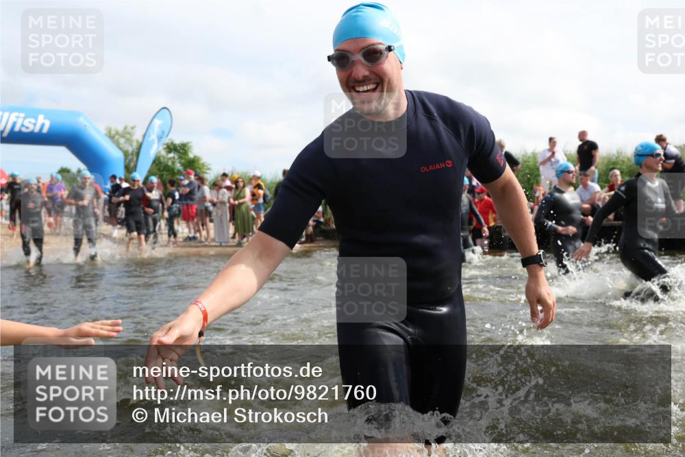 21.06.2026 - Viking Triathlon Michael Strokosch http://msf.ph/oto/9821760 21.06.2026 10:09:29 Schwimmen 52, 61, 174, 305, 309, 357, 417, 439, 491, 512, 557 meine-sportfotos.de