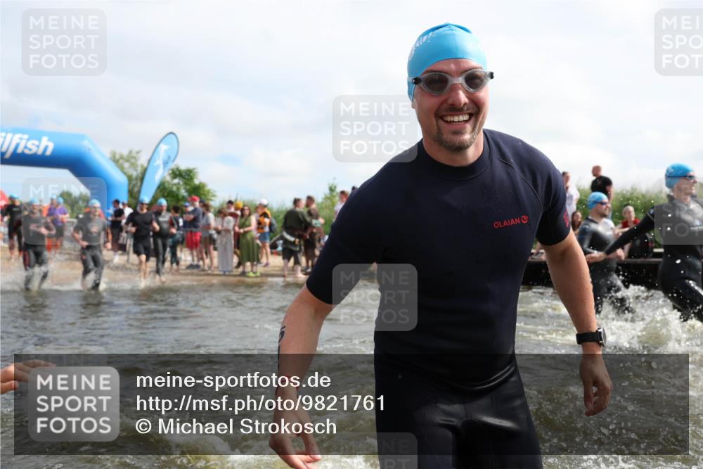 21.06.2026 - Viking Triathlon Michael Strokosch http://msf.ph/oto/9821761 21.06.2026 10:09:29 Schwimmen 52, 61, 174, 305, 309, 357, 417, 439, 491, 512, 557 meine-sportfotos.de