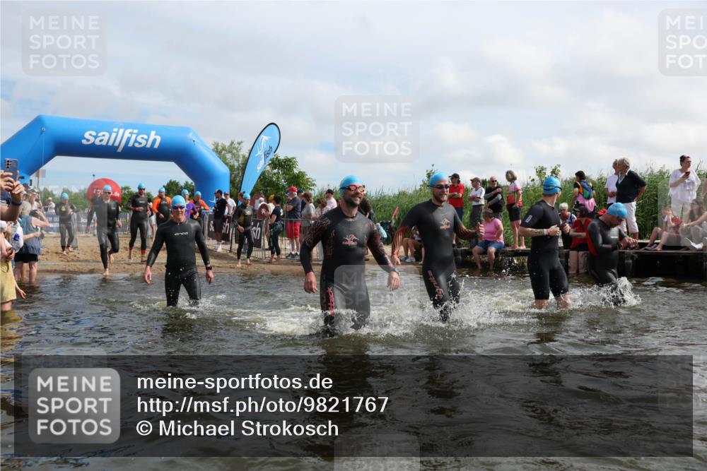 21.06.2026 - Viking Triathlon Michael Strokosch http://msf.ph/oto/9821767 21.06.2026 10:09:33 Schwimmen 52, 61, 117, 174, 244, 264, 305, 309, 357, 379, 417, 439, 491, 512, 515, 557 meine-sportfotos.de
