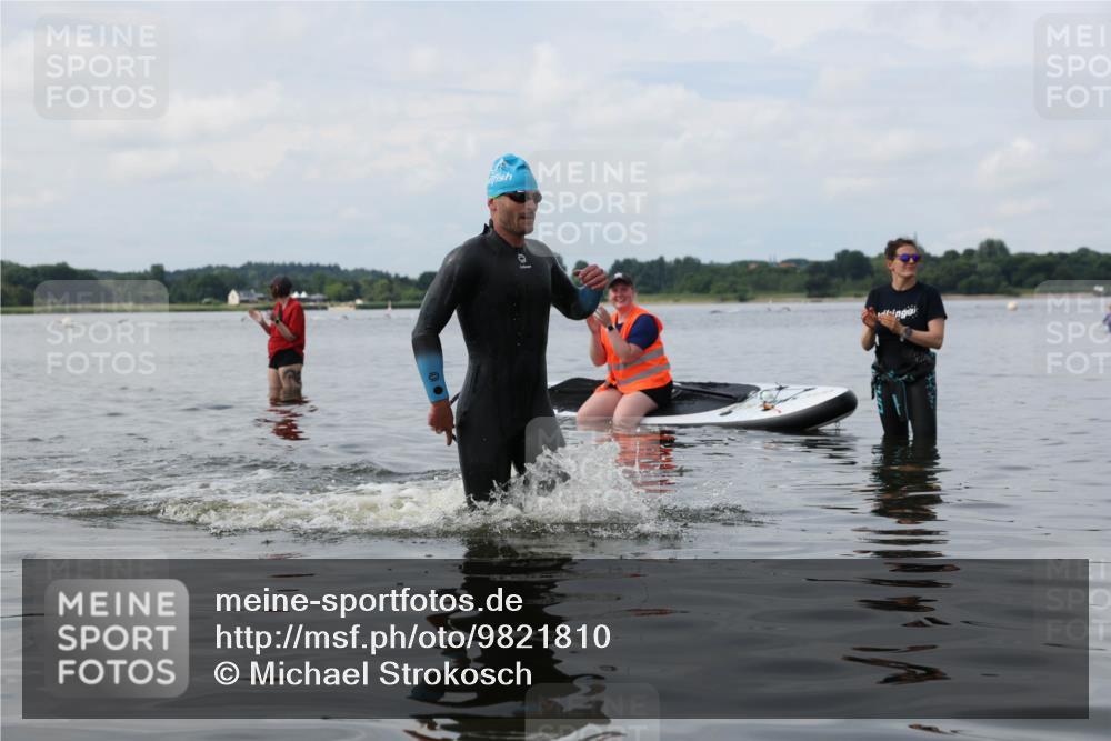 21.06.2026 - Viking Triathlon Michael Strokosch http://msf.ph/oto/9821810 21.06.2026 10:24:25 Schwimmen 517 meine-sportfotos.de