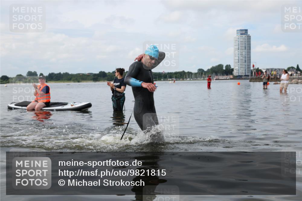 21.06.2026 - Viking Triathlon Michael Strokosch http://msf.ph/oto/9821815 21.06.2026 10:24:27 Schwimmen 517 meine-sportfotos.de