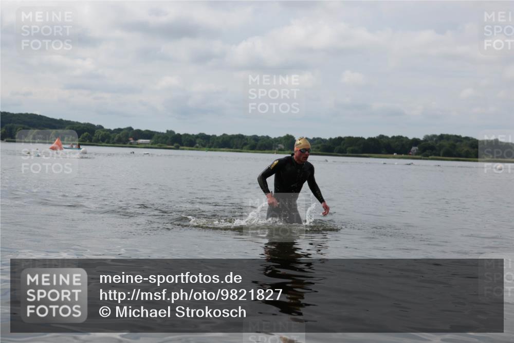 21.06.2026 - Viking Triathlon Michael Strokosch http://msf.ph/oto/9821827 21.06.2026 10:24:47 Schwimmen 9 meine-sportfotos.de