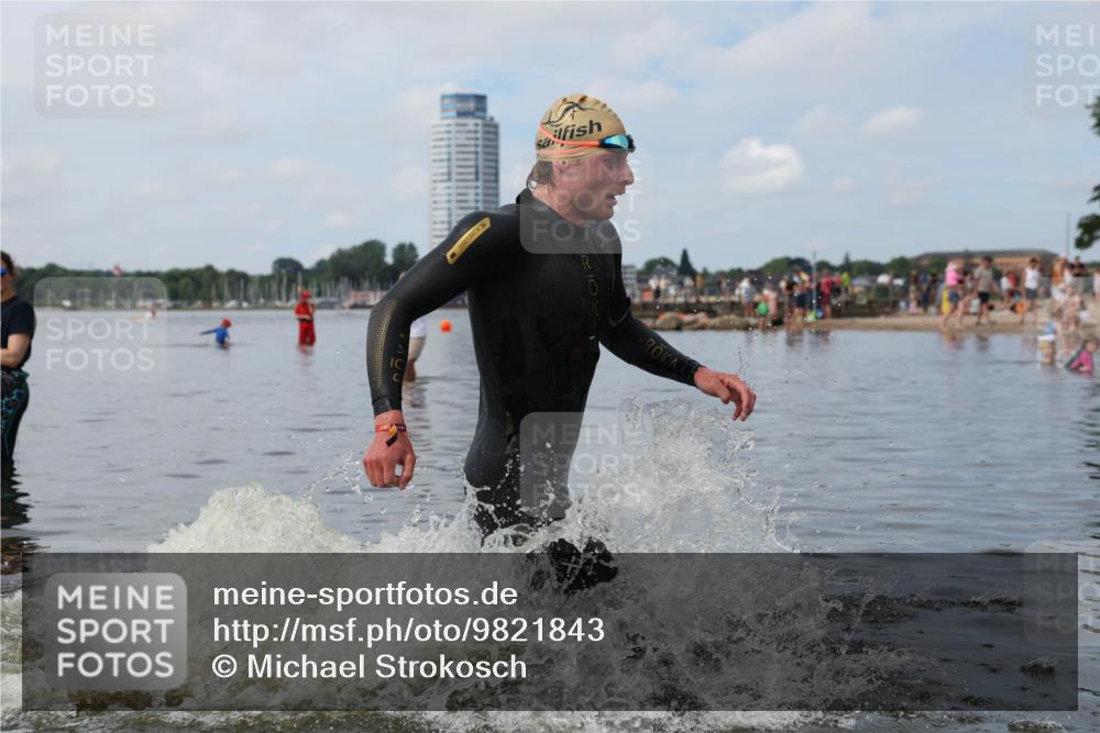 21.06.2026 - Viking Triathlon Michael Strokosch http://msf.ph/oto/9821843 21.06.2026 10:24:52 Schwimmen 9 meine-sportfotos.de