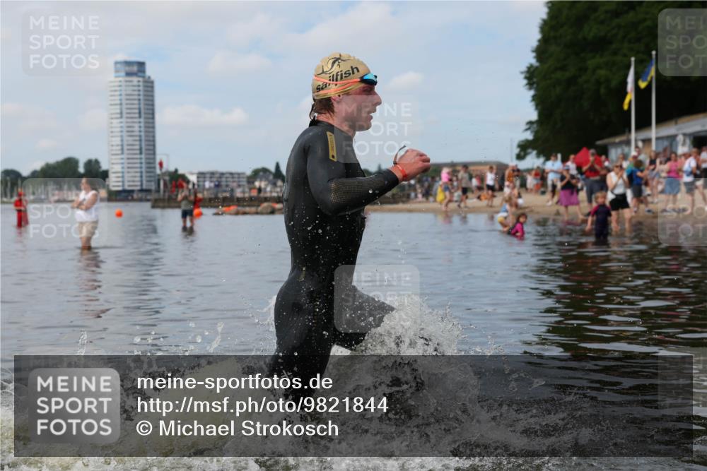21.06.2026 - Viking Triathlon Michael Strokosch http://msf.ph/oto/9821844 21.06.2026 10:24:52 Schwimmen 9 meine-sportfotos.de