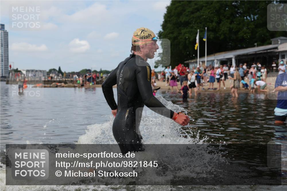 21.06.2026 - Viking Triathlon Michael Strokosch http://msf.ph/oto/9821845 21.06.2026 10:24:52 Schwimmen 9 meine-sportfotos.de