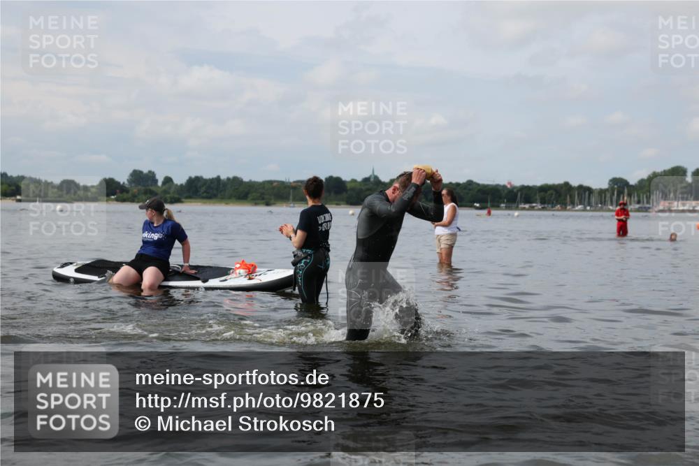 21.06.2026 - Viking Triathlon Michael Strokosch http://msf.ph/oto/9821875 21.06.2026 10:25:37 Schwimmen 1, 4, 8, 10, 189 meine-sportfotos.de