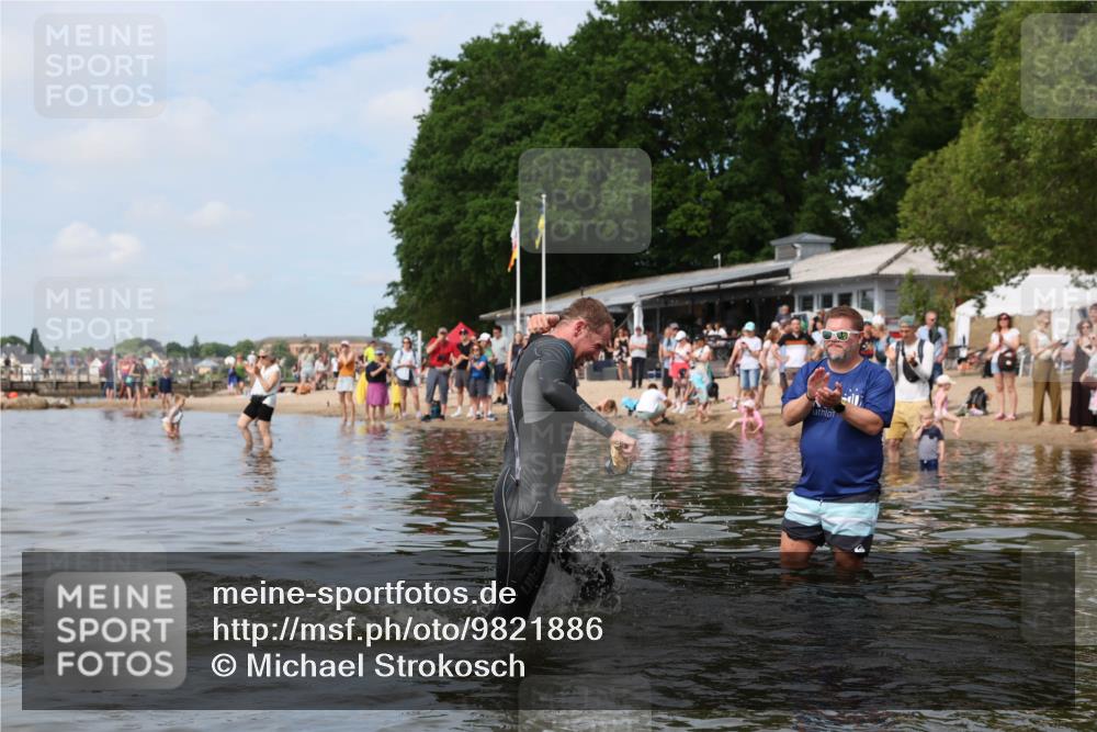 21.06.2026 - Viking Triathlon Michael Strokosch http://msf.ph/oto/9821886 21.06.2026 10:25:41 Schwimmen 4, 8, 10 meine-sportfotos.de