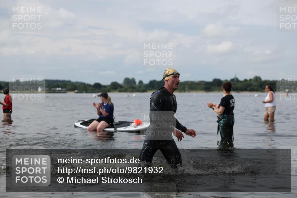 21.06.2026 - Viking Triathlon Michael Strokosch http://msf.ph/oto/9821932 21.06.2026 10:26:13 Schwimmen 2, 21, 474, 548 meine-sportfotos.de