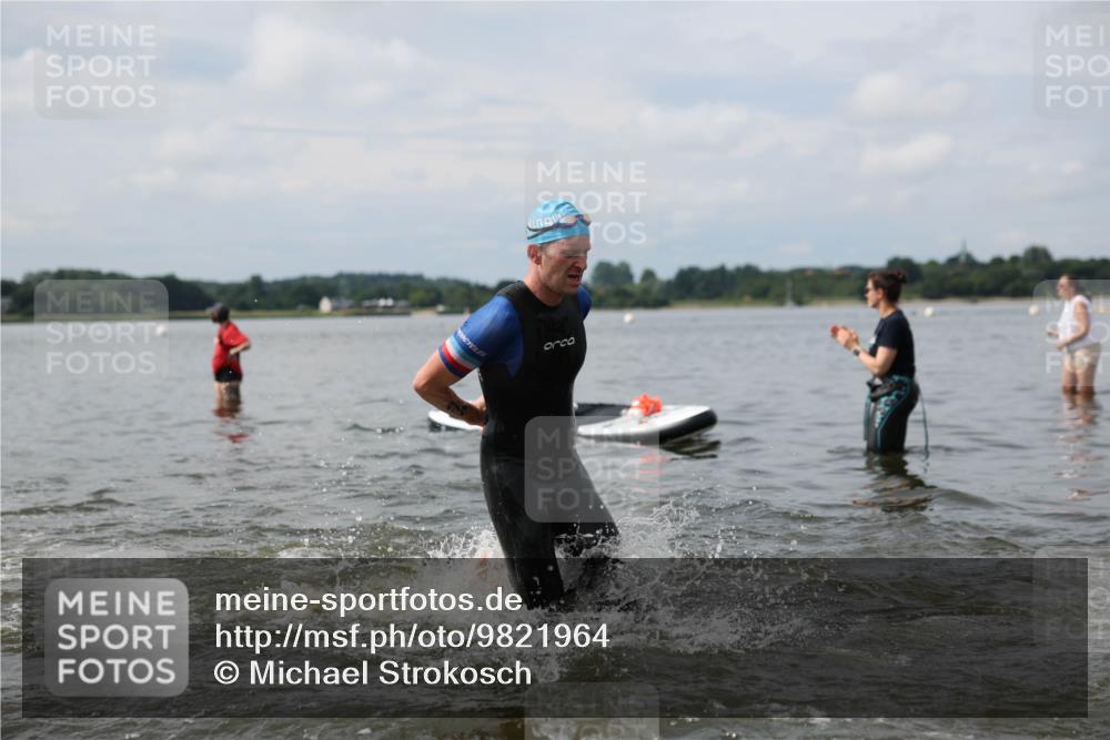 21.06.2026 - Viking Triathlon Michael Strokosch http://msf.ph/oto/9821964 21.06.2026 10:26:29 Schwimmen 21, 334, 474, 548 meine-sportfotos.de