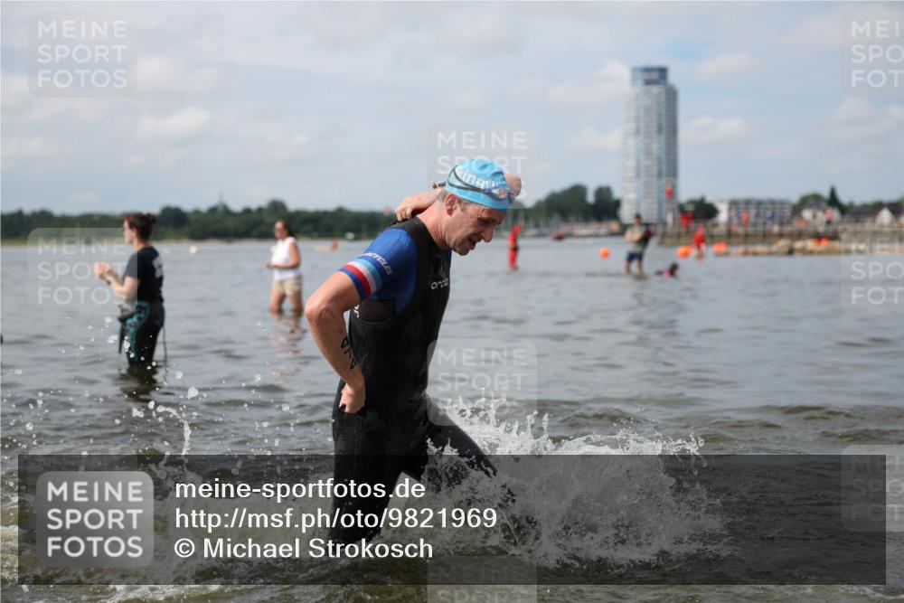 21.06.2026 - Viking Triathlon Michael Strokosch http://msf.ph/oto/9821969 21.06.2026 10:26:30 Schwimmen 21, 334, 474, 548 meine-sportfotos.de