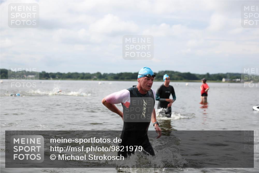 21.06.2026 - Viking Triathlon Michael Strokosch http://msf.ph/oto/9821979 21.06.2026 10:26:45 Schwimmen 25, 176, 334, 426, 453, 547 meine-sportfotos.de