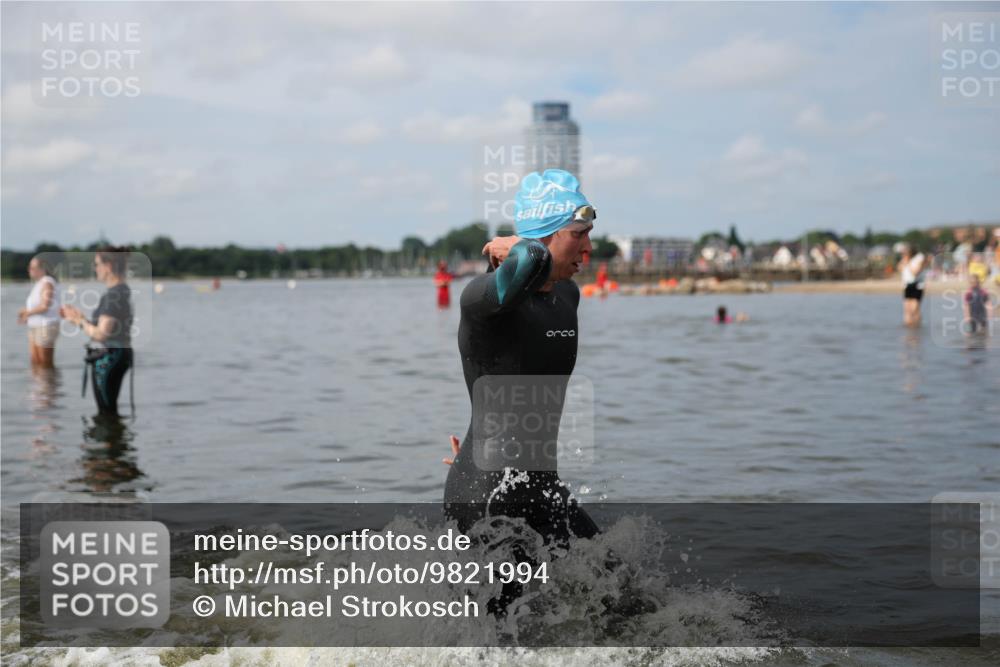 21.06.2026 - Viking Triathlon Michael Strokosch http://msf.ph/oto/9821994 21.06.2026 10:26:50 Schwimmen 7, 25, 176, 334, 426, 453, 547, 575 meine-sportfotos.de