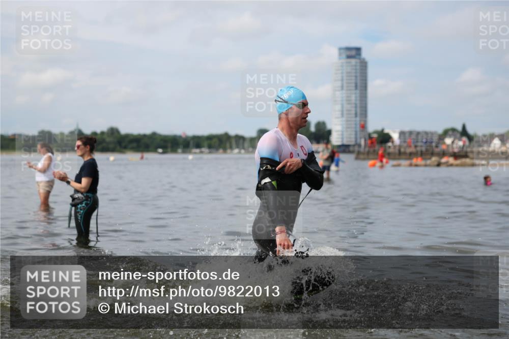 21.06.2026 - Viking Triathlon Michael Strokosch http://msf.ph/oto/9822013 21.06.2026 10:26:58 Schwimmen 7, 25, 176, 426, 547, 575 meine-sportfotos.de