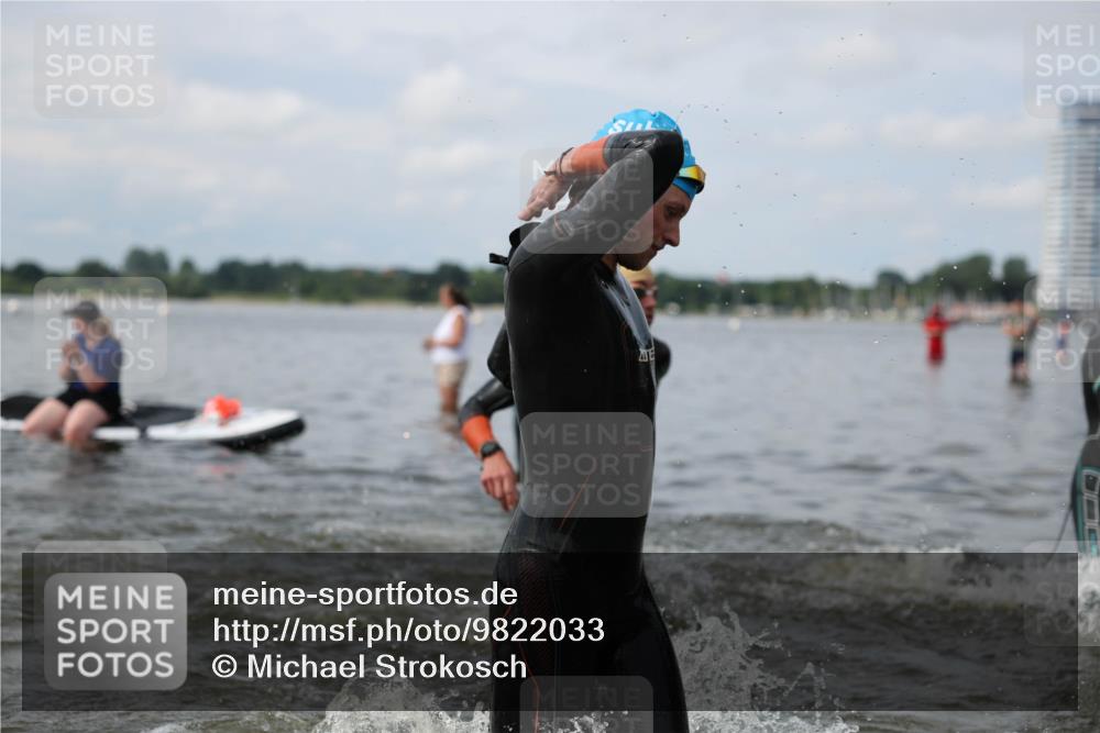 21.06.2026 - Viking Triathlon Michael Strokosch http://msf.ph/oto/9822033 21.06.2026 10:27:04 Schwimmen 7, 25, 176, 426, 547, 575 meine-sportfotos.de