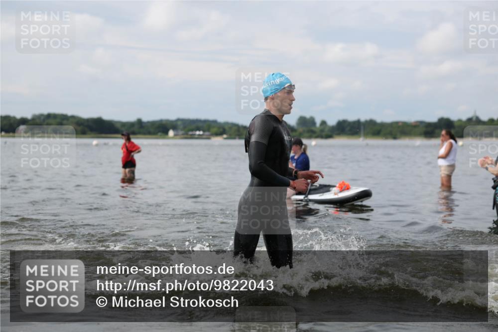 21.06.2026 - Viking Triathlon Michael Strokosch http://msf.ph/oto/9822043 21.06.2026 10:27:33 Schwimmen 46, 422, 626, 669 meine-sportfotos.de