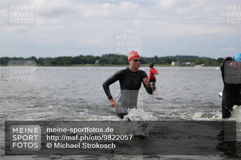 21.06.2026 - Viking Triathlon Michael Strokosch http://msf.ph/oto/9822057 21.06.2026 10:27:38 Schwimmen 46, 422, 626, 669 meine-sportfotos.de