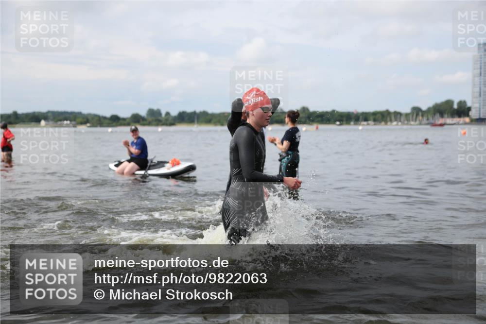 21.06.2026 - Viking Triathlon Michael Strokosch http://msf.ph/oto/9822063 21.06.2026 10:27:40 Schwimmen 46, 422, 626 meine-sportfotos.de