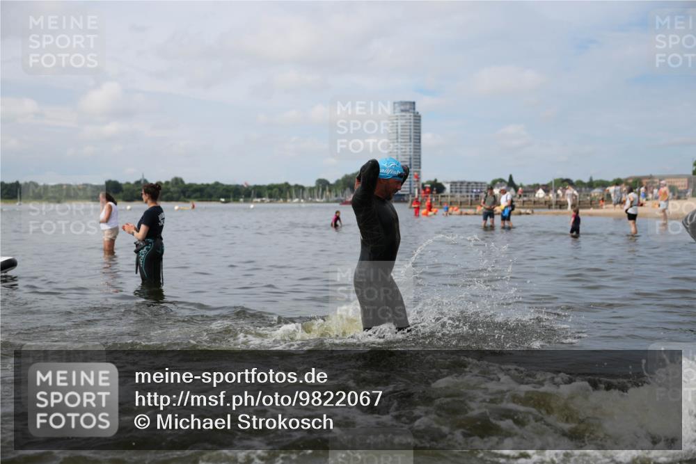 21.06.2026 - Viking Triathlon Michael Strokosch http://msf.ph/oto/9822067 21.06.2026 10:27:42 Schwimmen 422, 620, 626 meine-sportfotos.de