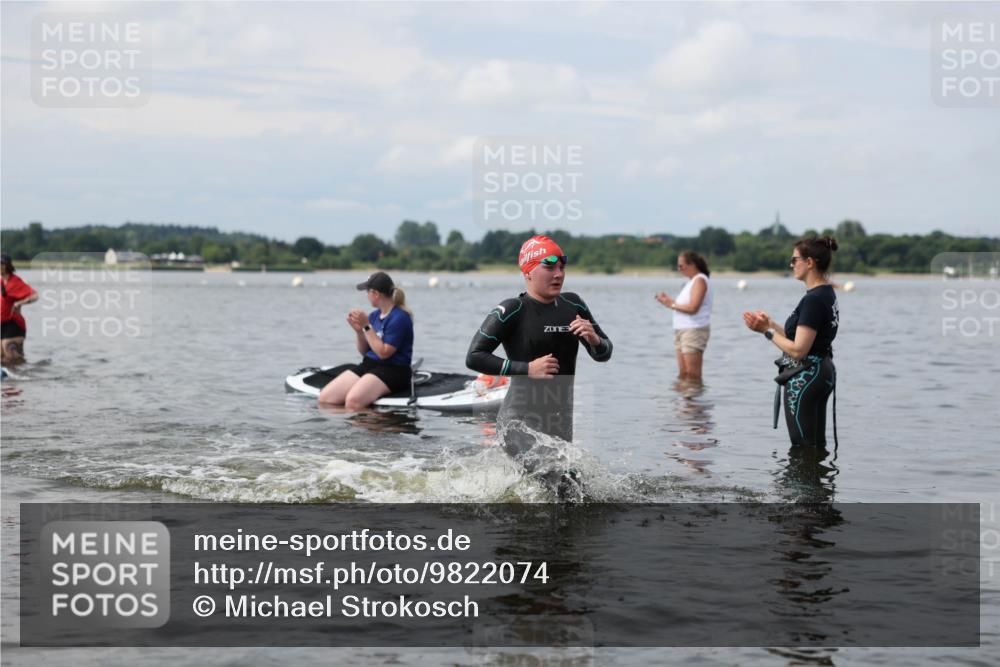 21.06.2026 - Viking Triathlon Michael Strokosch http://msf.ph/oto/9822074 21.06.2026 10:27:58 Schwimmen 19, 119, 280, 342, 371, 565, 620 meine-sportfotos.de