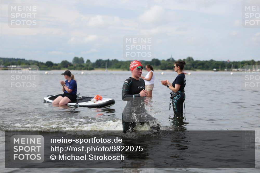 21.06.2026 - Viking Triathlon Michael Strokosch http://msf.ph/oto/9822075 21.06.2026 10:27:58 Schwimmen 19, 119, 280, 342, 371, 565, 620 meine-sportfotos.de