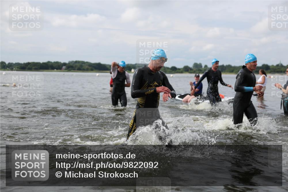 21.06.2026 - Viking Triathlon Michael Strokosch http://msf.ph/oto/9822092 21.06.2026 10:28:06 Schwimmen 19, 29, 119, 280, 342, 371, 565, 620 meine-sportfotos.de