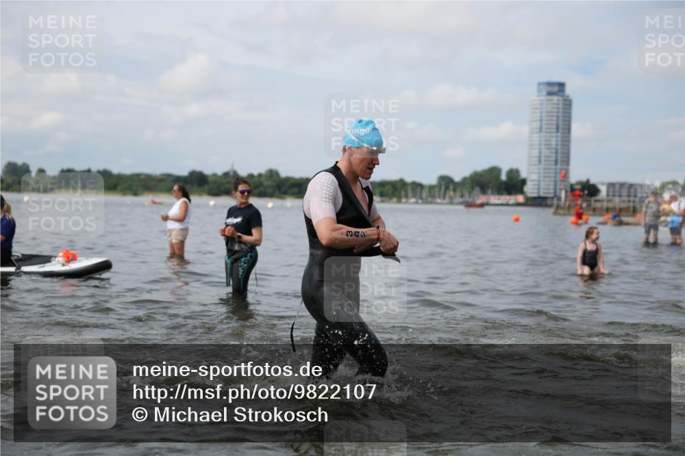 21.06.2026 - Viking Triathlon Michael Strokosch http://msf.ph/oto/9822107 21.06.2026 10:28:11 Schwimmen 19, 29, 119, 280, 342, 371 meine-sportfotos.de
