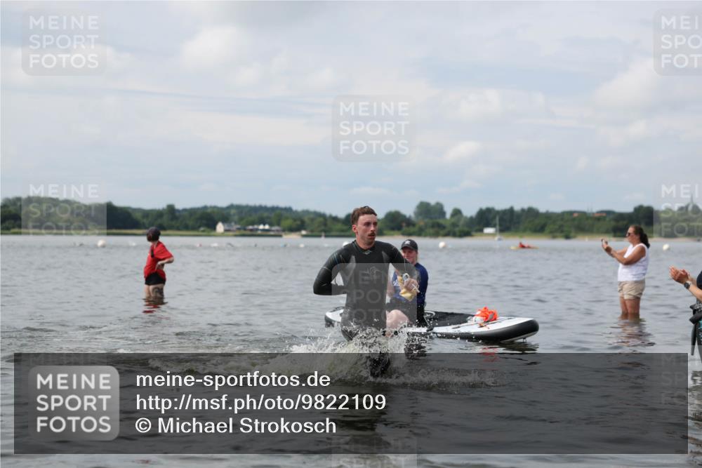 21.06.2026 - Viking Triathlon Michael Strokosch http://msf.ph/oto/9822109 21.06.2026 10:28:18 Schwimmen 29, 271, 342 meine-sportfotos.de