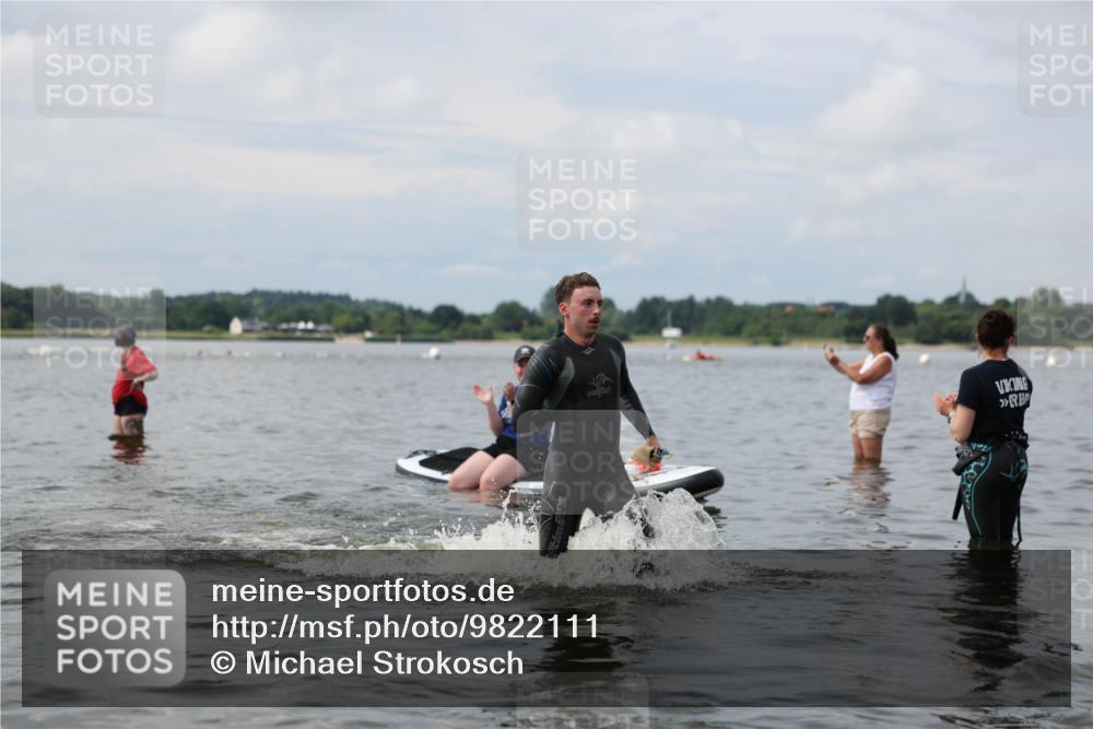 21.06.2026 - Viking Triathlon Michael Strokosch http://msf.ph/oto/9822111 21.06.2026 10:28:18 Schwimmen 29, 271, 342 meine-sportfotos.de